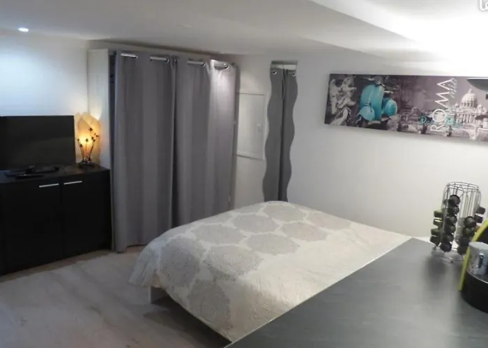 Lejlighed Neuf Avec Courette Privative